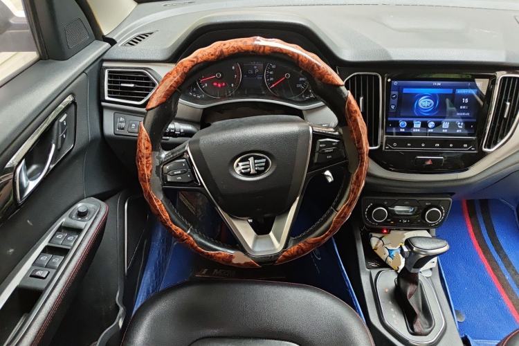 Used FAW Senya R7 2017 Revised Version 1.6L Automatic Luxury Edition Steering Wheel