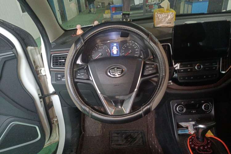 Used FAW Senya R7 2017 1.6L Automatic Smart Version Steering Wheel