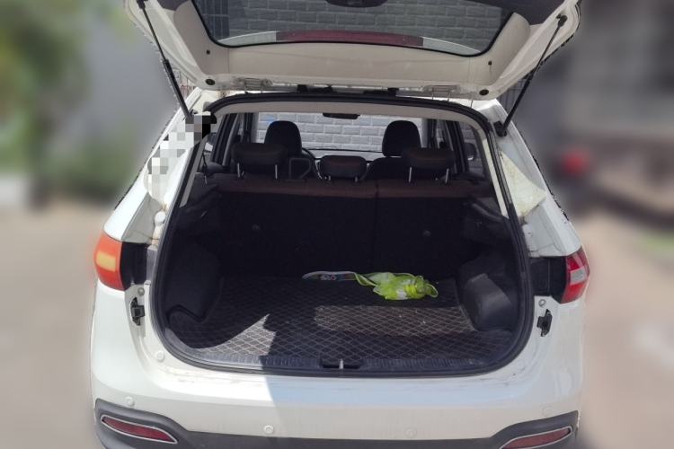 Used FAW Senya R7 2017 1.6L Manual Luxury Model Trunk