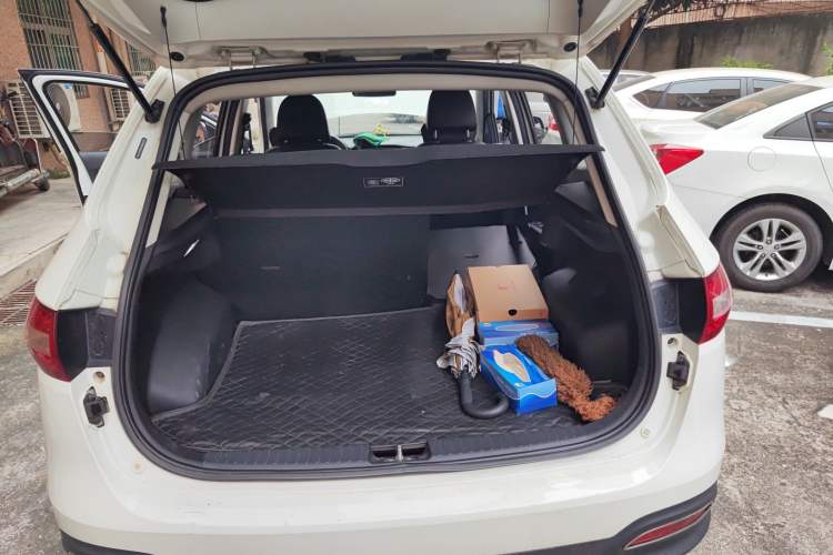 Used FAW Senya R7 2017 1.6L Manual Comfort Model Trunk