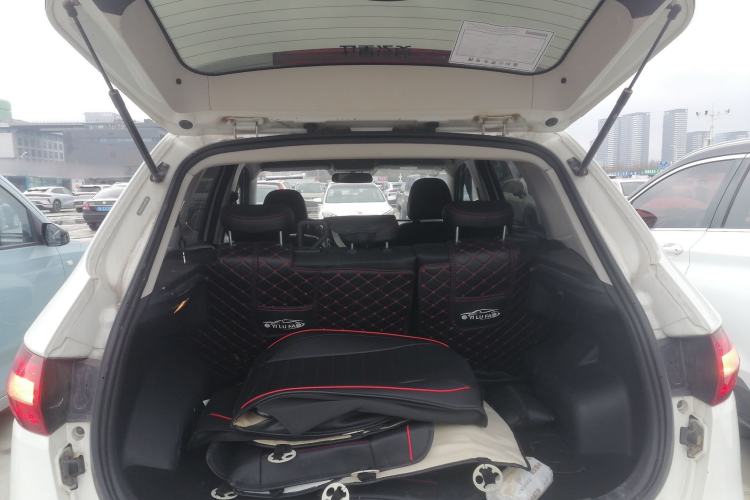 Used FAW Senya R7 2017 1.6L Manual Luxury Model Trunk