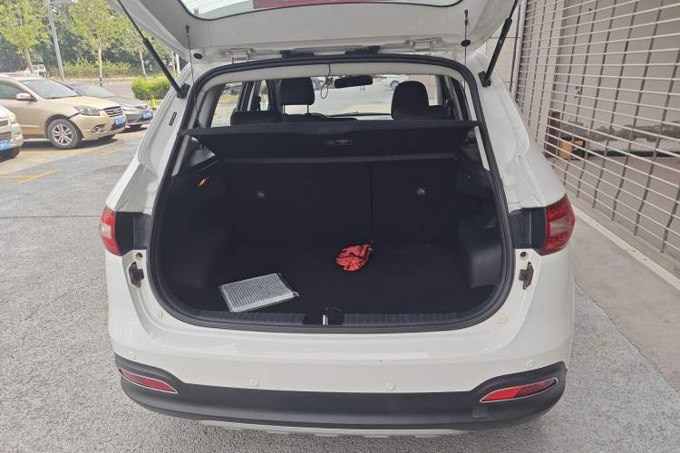 Used FAW Senya R7 2017 1.6L Manual Luxury Model Trunk