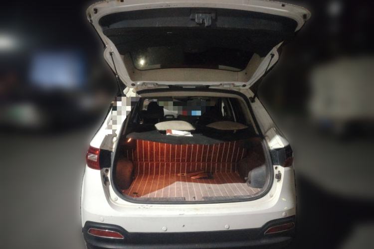 Used FAW Senya R7 2017 1.6L Manual Smart Model Trunk