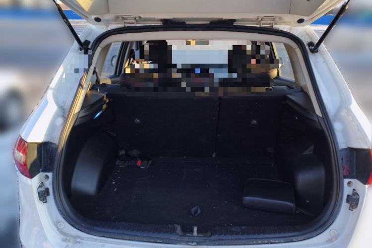 Used FAW Senya R7 2017 1.6L Automatic Smart Version Trunk
