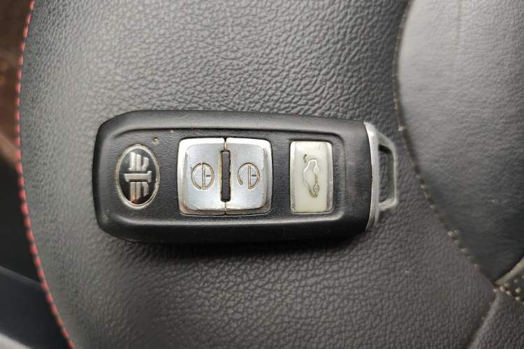 Used FAW Senya R7 2017 1.6L Automatic Prestige Model Vehicle Key