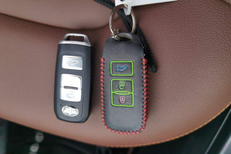 Used FAW Senya R7 2017 1.6L Automatic Smart Version Vehicle Key