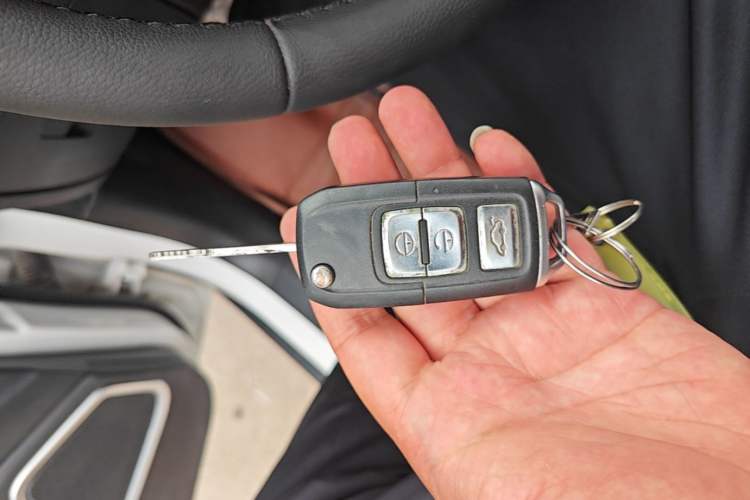 Used FAW Senya R7 2017 1.6L Manual Comfort Model Vehicle Key