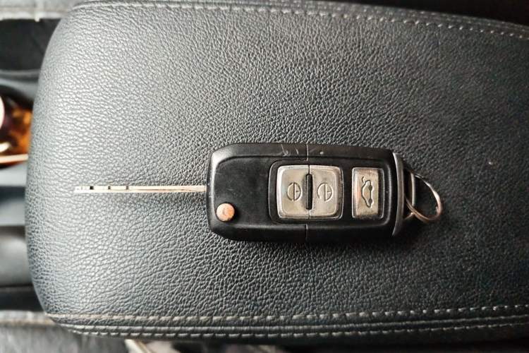 Used FAW Senya R7 2017 1.6L Manual Fashion Model Vehicle Key