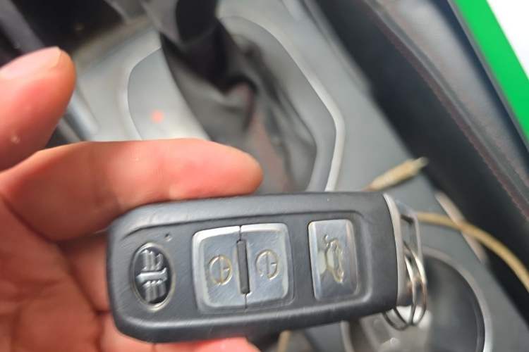 Used FAW Senya R7 2017 1.6L Automatic Smart Version Vehicle Key
