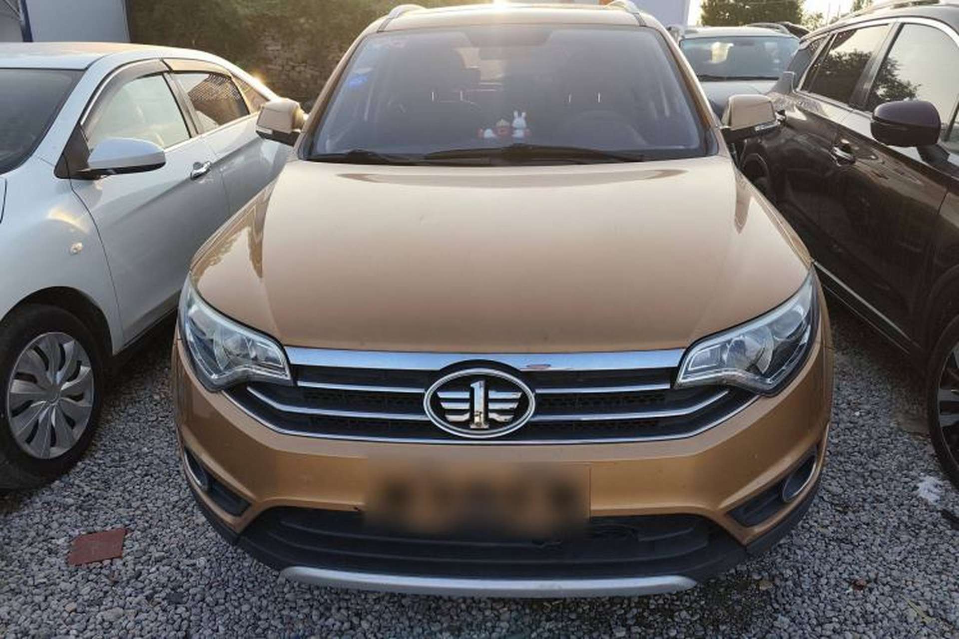Used FAW Senya R7 2017 1.6L Automatic Smart Version Exterior 1