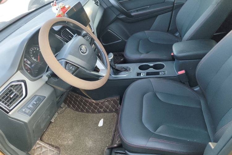 Used FAW Senya R7 2017 1.6L Automatic Smart Version Left Front Seat