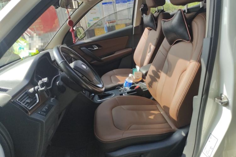 Used FAW Senya R7 2018 R7C 1.6L Automatic Smart Edition Left Front Seat