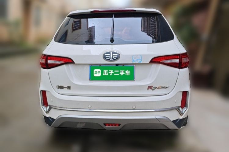 Used FAW Senya R7 2018 R7C 1.6L Manual Luxury Model Rear