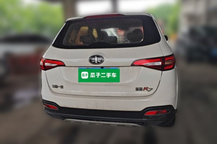 Used FAW Senya R7 2018 R7C 1.6L Manual Luxury Model Rear