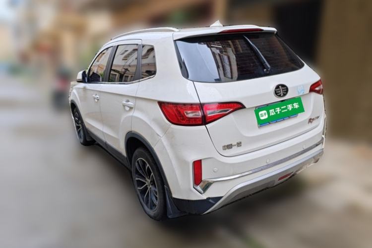 Used FAW Senya R7 2018 R7C 1.6L Manual Luxury Model Rear Left 45 Deg