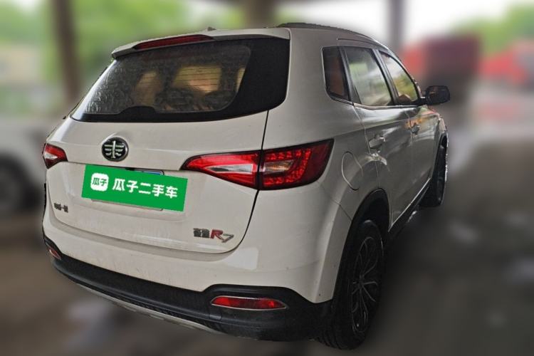 Used FAW Senya R7 2018 R7C 1.6L Manual Luxury Model Rear Right 45 Deg