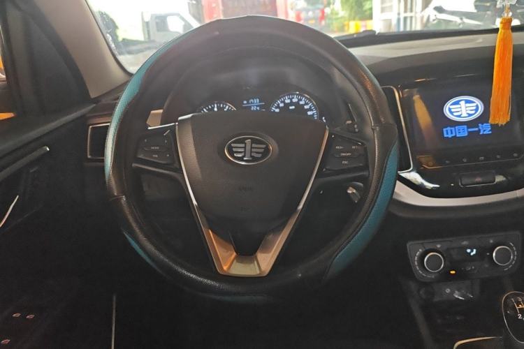 Used FAW Senya R7 2018 R7C 1.6L Manual Luxury Model Steering Wheel