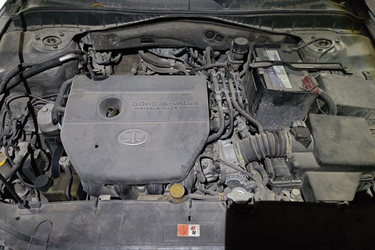 Used FAW Senya R8  Engine Bay