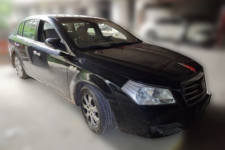 Used FAW Senya R8  Front Right 45 Deg