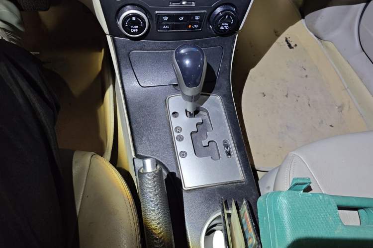 Used FAW Senya R8  Gear Lever