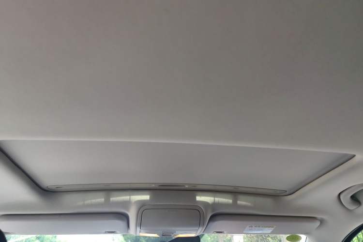Used FAW Senya R8 2020 1.6L Automatic Comfort Model Headliner