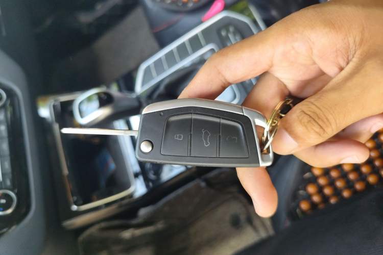 Used FAW Senya R8 2020 1.6L Automatic Comfort Model Vehicle Key
