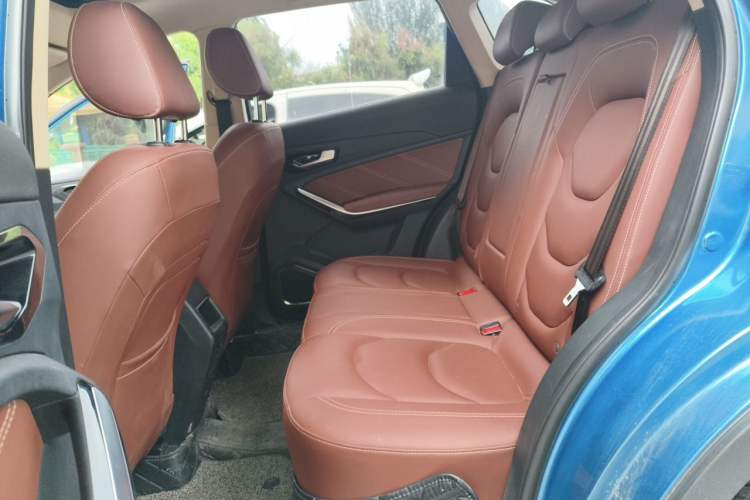 Used FAW Senya R9 2018 1.2T Automatic Prestige Smart Enjoyment Model Left Rear Seat