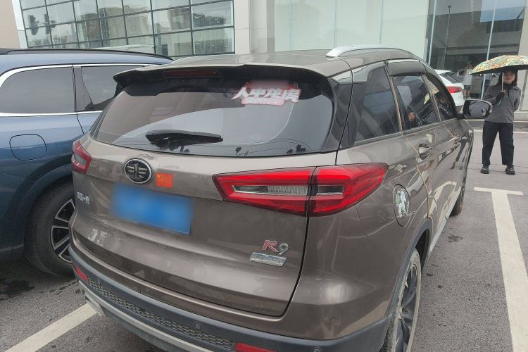 Used FAW Senya R9 2018 1.2T Automatic Luxury Smart Edition Exterior 3