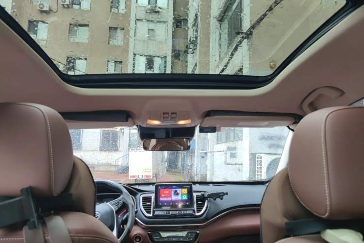 Used FAW Senya R9 2018 1.2T Manual Flagship Smart Edition Headliner