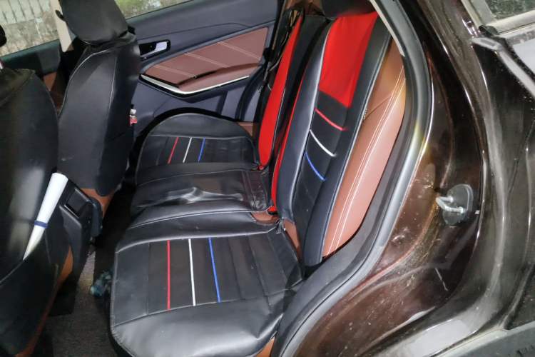 Used FAW Senya R9 2018 1.2T Automatic Prestige Smart Enjoyment Model Left Rear Seat