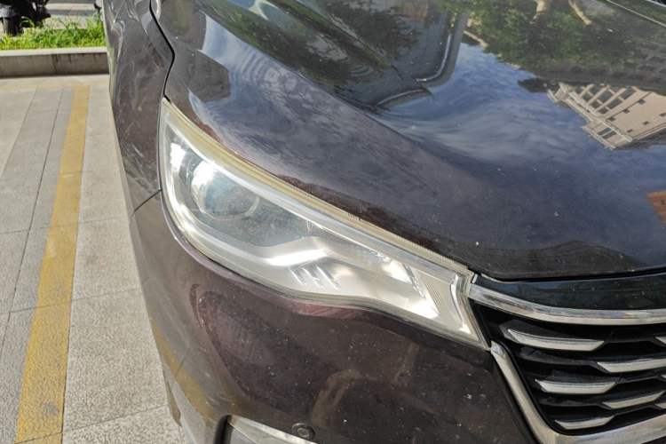 Used FAW Senya R9 2018 1.2T Automatic Luxury Smart Edition Right Front Headlight