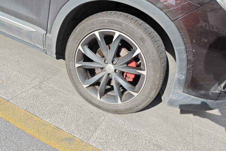 Used FAW Senya R9 2018 1.2T Automatic Luxury Smart Edition Right Front Wheel Hub