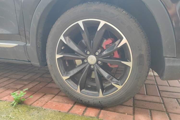Used FAW Senya R9 2018 1.2T Manual Flagship Smart Edition Right Front Wheel Hub