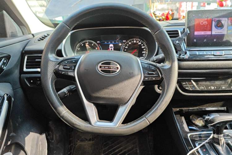Used FAW Senya R9 2018 1.2T Automatic Luxury Smart Edition Steering Wheel