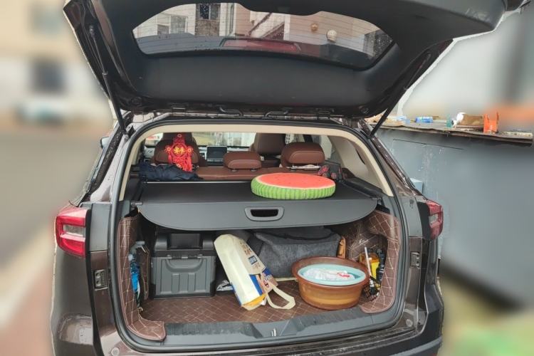 Used FAW Senya R9 2018 1.2T Manual Flagship Smart Edition Trunk