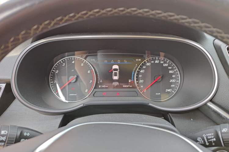 Used FAW Senya R9 2018 1.2T Automatic Luxury Smart Edition Instrument Cluster