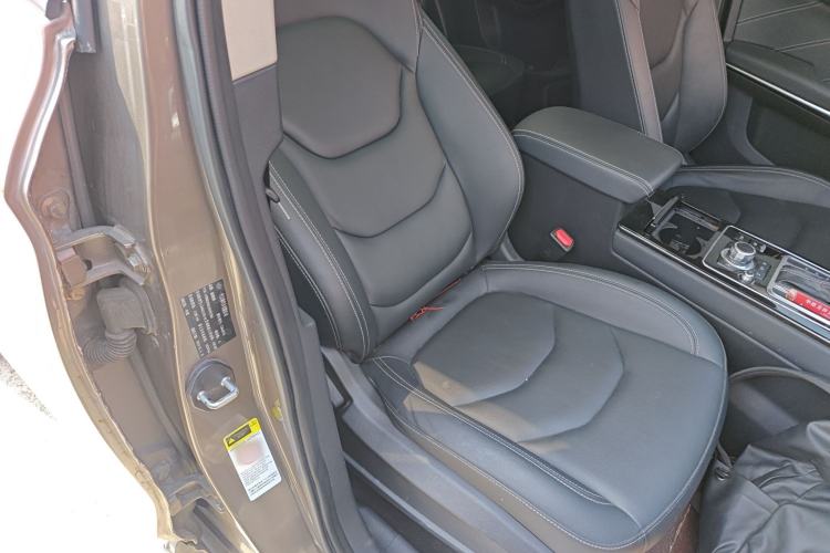 Used FAW Senya R9 2018 1.2T Automatic Luxury Smart Edition Right Front Seat