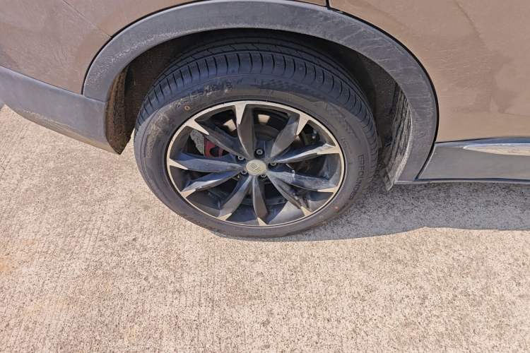 Used FAW Senya R9 2018 1.2T Automatic Luxury Smart Edition Right Rear Wheel Hub