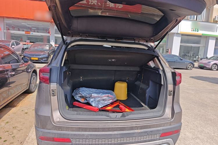 Used FAW Senya R9 2018 1.2T Automatic Luxury Smart Edition Trunk