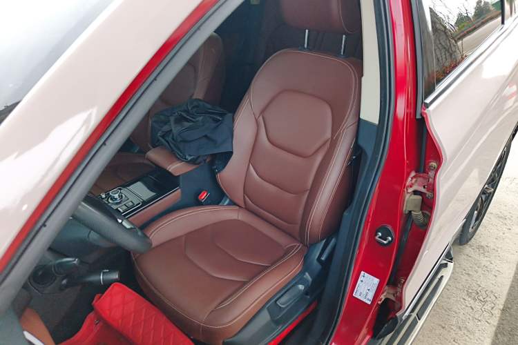 Used FAW Senya R9 2018 1.2T Automatic Luxury Smart Edition Left Front Seat