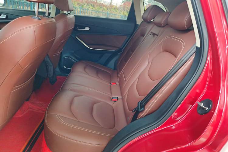 Used FAW Senya R9 2018 1.2T Automatic Luxury Smart Edition Left Rear Seat