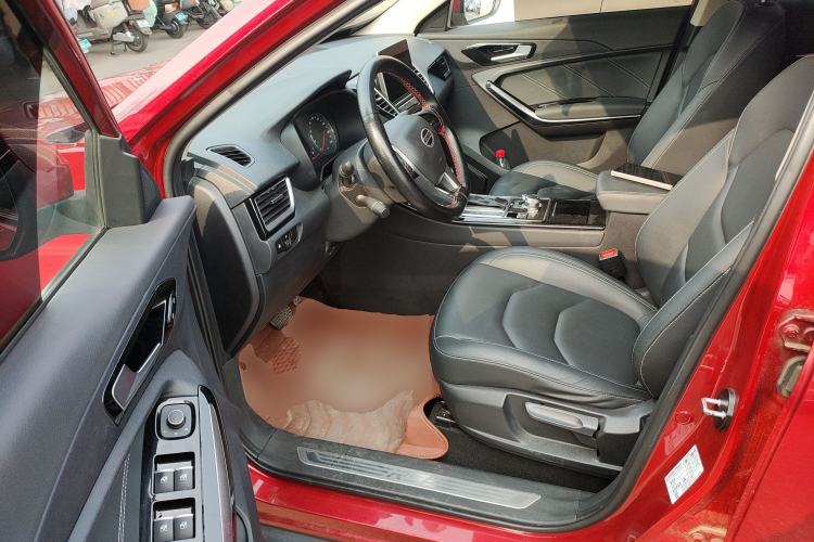 Used FAW Senya R9 2018 1.2T Automatic Comfortable Smart Edition Driver Seat