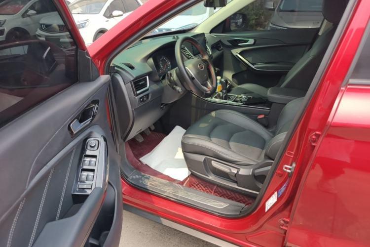 Used FAW Senya R9 2018 1.2T Manual Luxury Smart Edition Driver Seat