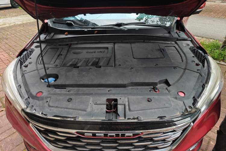 Used FAW Senya R9 2018 1.2T Automatic Prestige Smart Enjoyment Model Engine Bay