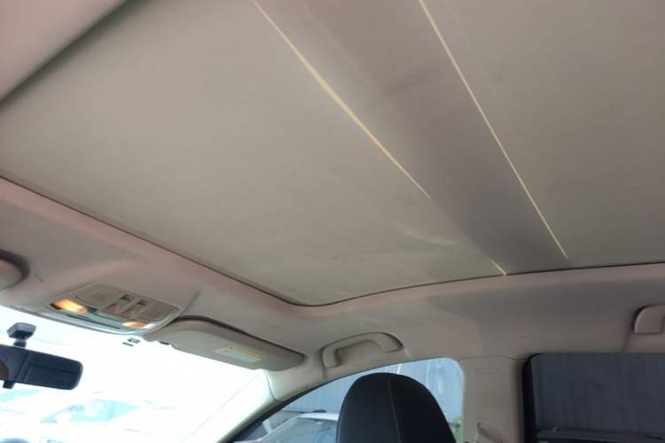 Used FAW Senya R9 2018 1.2T Manual Luxury Smart Edition Headliner