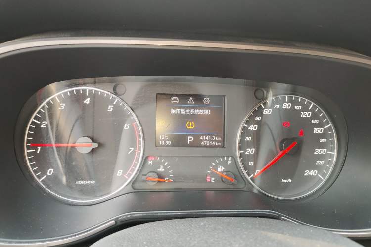 Used FAW Senya R9 2018 1.2T Automatic Comfortable Smart Edition Instrument Cluster