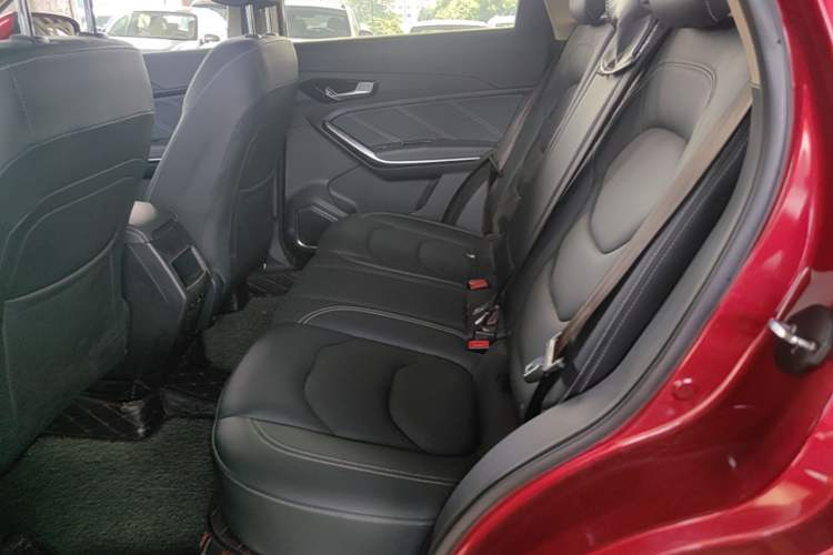 Used FAW Senya R9 2018 1.2T Automatic Prestige Smart Enjoyment Model Left Rear Seat