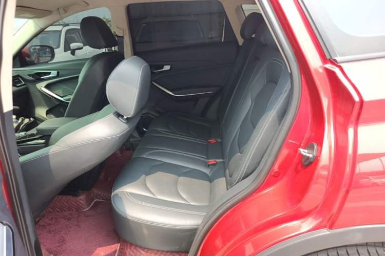 Used FAW Senya R9 2018 1.2T Manual Luxury Smart Edition Left Rear Seat