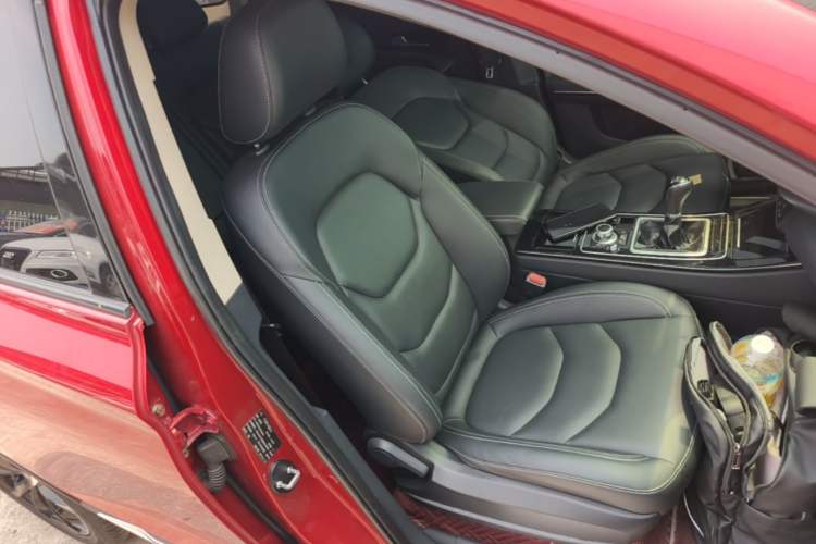 Used FAW Senya R9 2018 1.2T Manual Luxury Smart Edition Right Front Seat