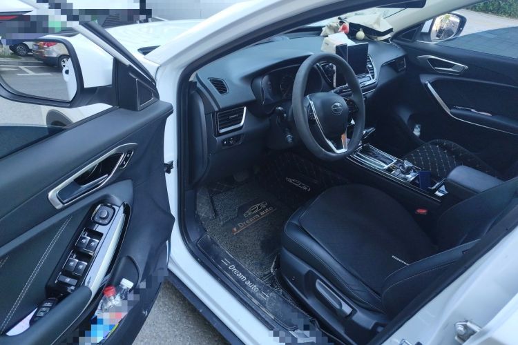Used FAW Senya R9 2018 1.2T Automatic Luxury Smart Edition Driver Seat